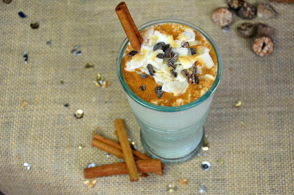 healthy egg nog smoothie by arielle haspel bewellwitharielle.com